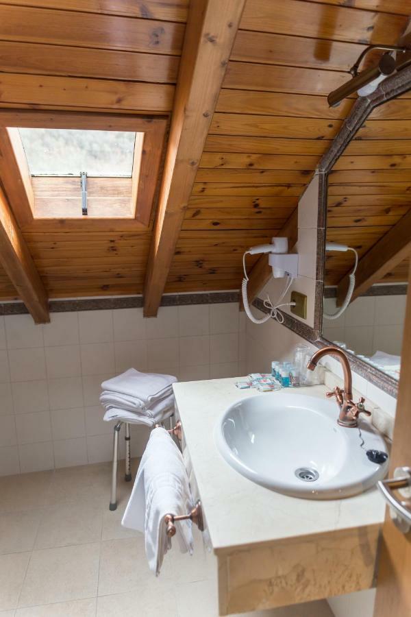 Hotel Ambasmestas Kültér fotó
